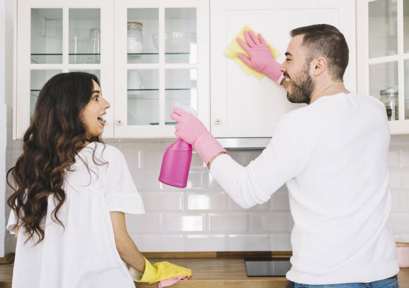 Tips for choosing professional house cleaning services near me?